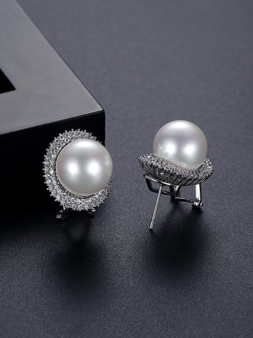 Platinum Brass Imitation Pearl Geometric Trend Stud Earring
