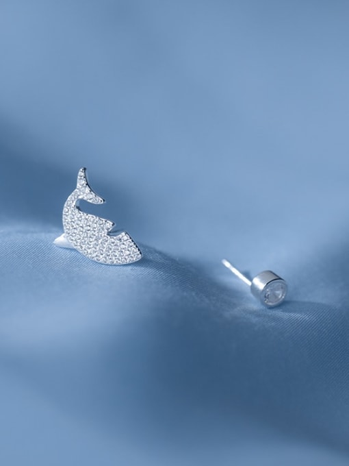 Rosh 925 Sterling Silver Cubic Zirconia  Cute Asymmetry  Whale Stud Earring 2