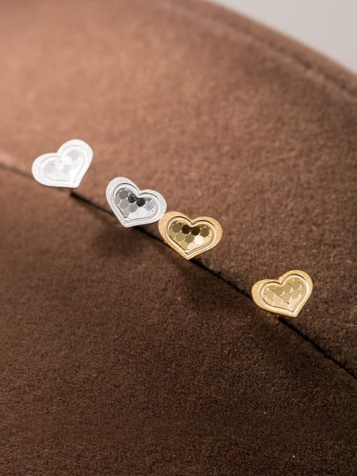 Rosh 925 Sterling Silver Heart Minimalist Stud Earring