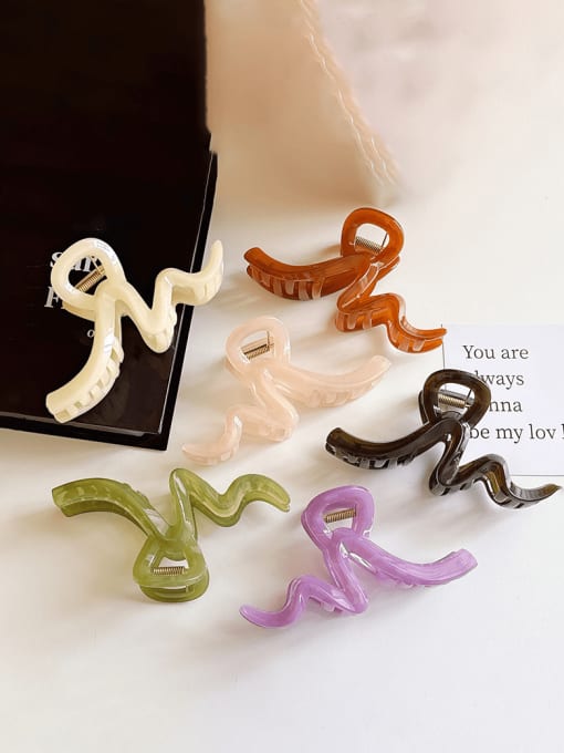 Chimera Trend Irregular Alloy Resin Multi Color Jaw Hair Claw 1