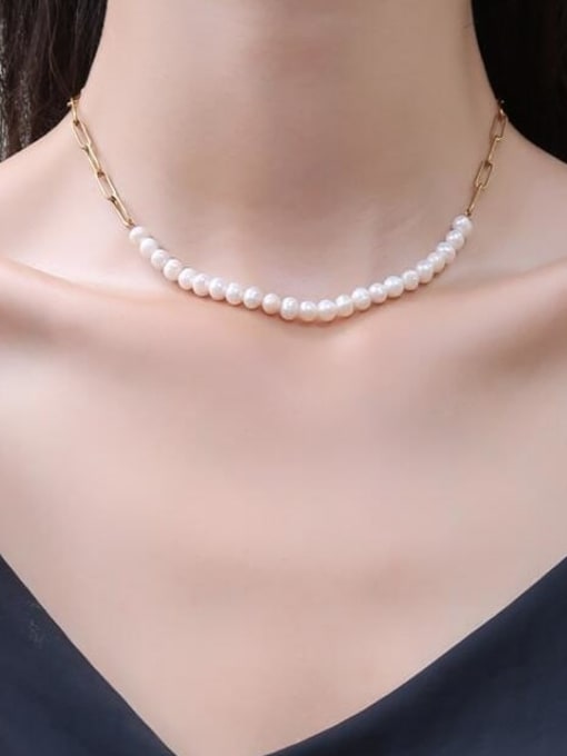 A TEEM Titanium Imitation Pearl Heart Minimalist Necklace 3
