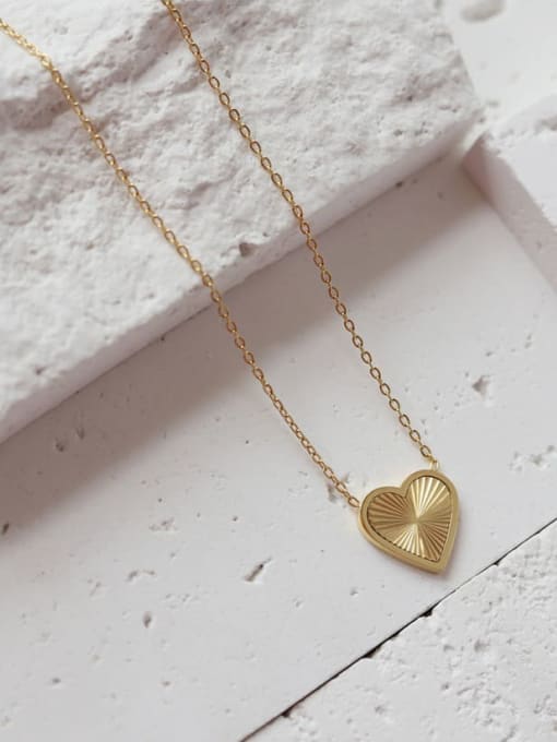 A TEEM Titanium Steel  Minimalist  Heart  Pendant  Necklace
