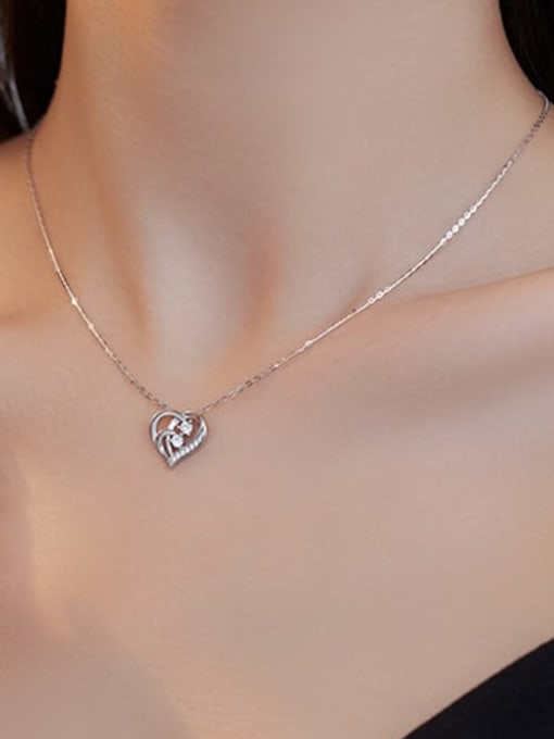 BeiFei Minimalism Silver 925 Sterling Silver Cubic Zirconia Heart Minimalist Necklace 3