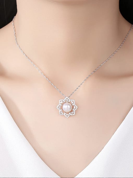 CCUI 925 Sterling Silver Rhinestone Flower Dainty Necklace 2