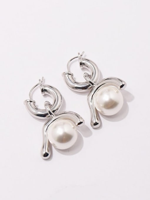 silvery Copper Imitation Pearl White Irregular Vintage Huggie Earring