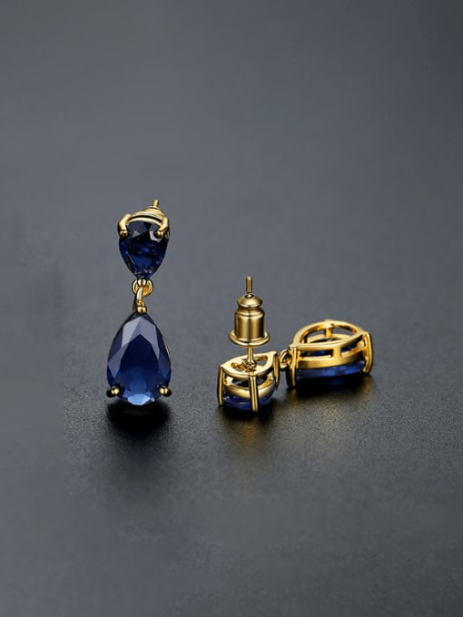 NSE 190602 Bu Brass Cubic Zirconia Water Drop Trend Cluster Earring