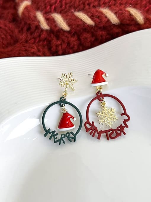 B Snow Christmas Hat Alloy Enamel Christmas Seris Cute Drop Earring