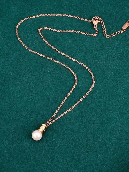 A TEEM Titanium Steel Imitation Pearl Round Vintage Necklace 1