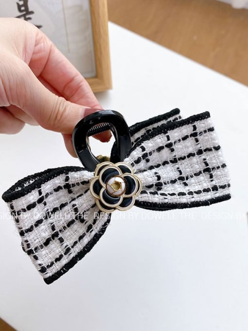 White check Alloy Minimalist Bowknot Resin Jaw Hair Claw
