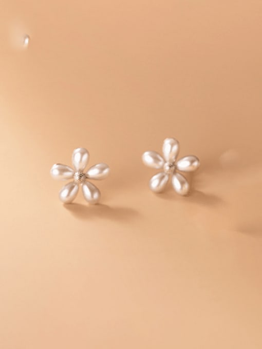 Silver 925 Sterling Silver Imitation Pearl Flower Minimalist Stud Earring