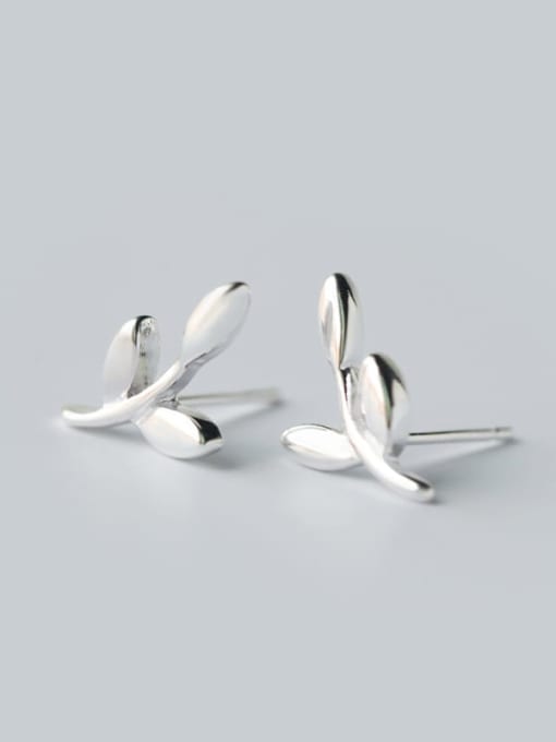Rosh 925 sterling silver smooth leaf minimalist stud earring