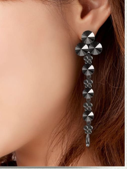 BSL Fashion Metal Rhinestone Black Water Drop Vintage Chandelier Earring