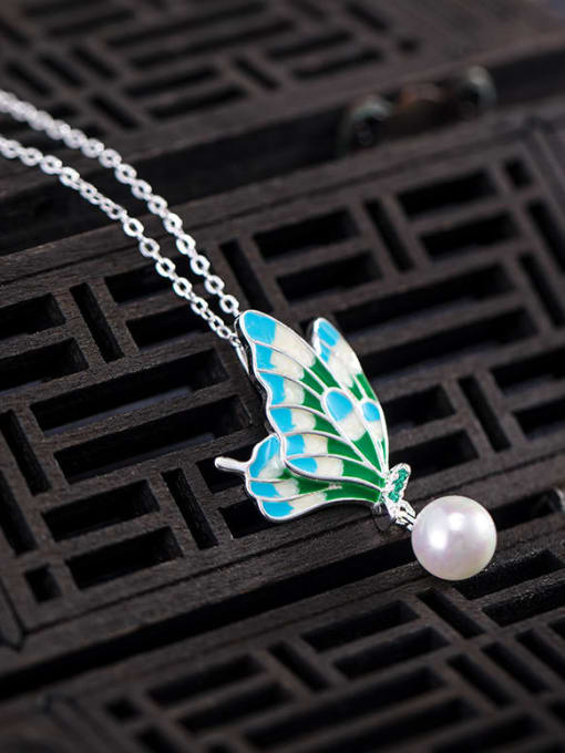 SILVER MI 925 Sterling Silver Imitation Pearl Enamel Butterfly Vintage Necklace 1