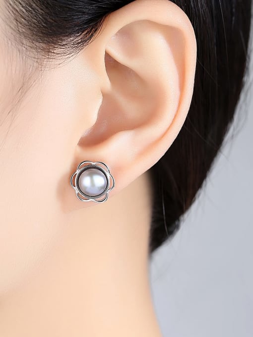CCUI 925 Sterling Silver Freshwater Pearl Gray Flower Minimalist Stud Earring 1