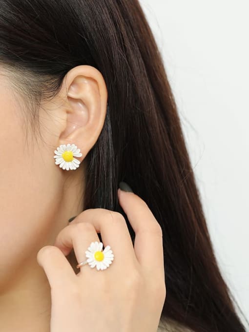 DAKA 925 Sterling Silver  Minimalist Resin Flower Stud Earring 1
