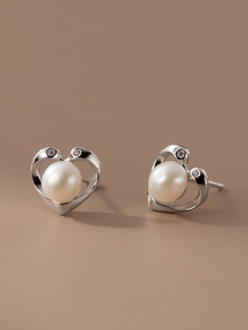 Silver 925 Sterling Silver Imitation Pearl Heart Minimalist Stud Earring