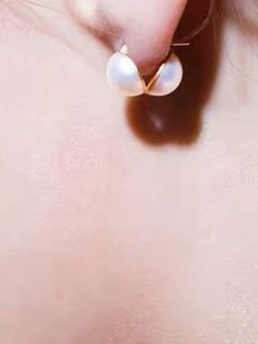 LI MUMU Brass Imitation Pearl Geometric Minimalist Stud Earring 3