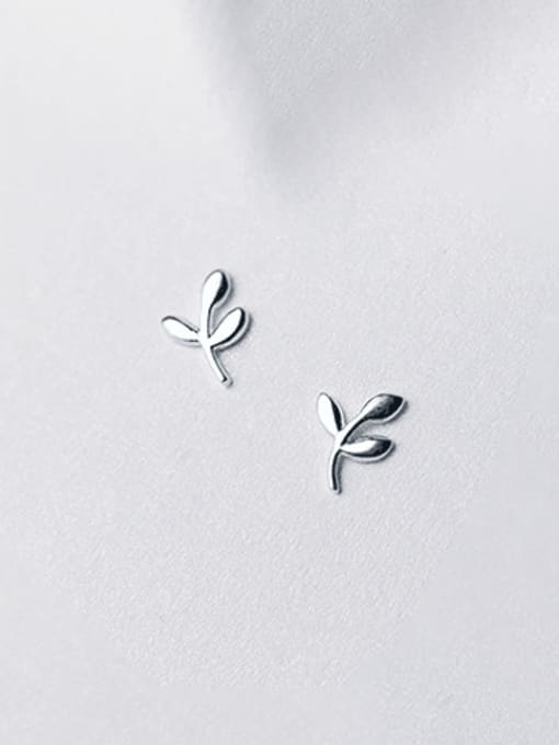 Rosh 925 Sterling Silver Leaf Trend Stud Earring