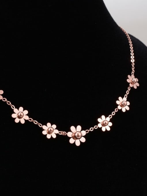 A TEEM Titanium Simple flowers  Necklace 1