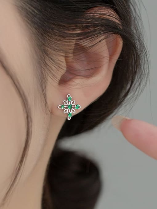 Rosh 925 Sterling Silver Cubic Zirconia Flower Dainty Stud Earring 1