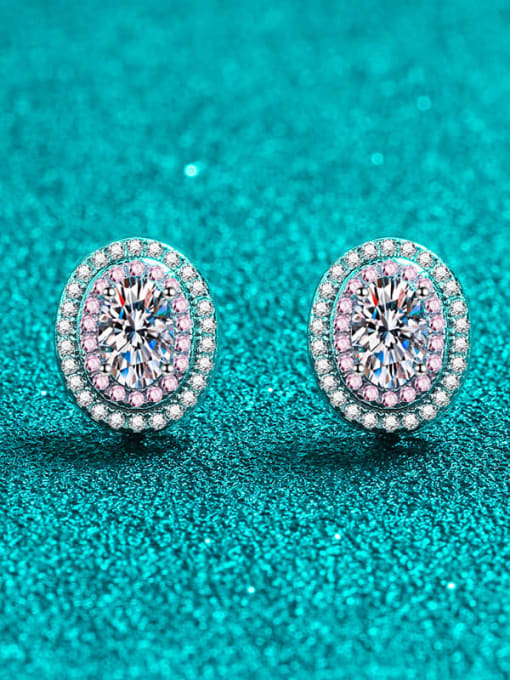 A pair of 1 carat (50 points each) 925 Sterling Silver Moissanite Geometric Classic Stud Earring