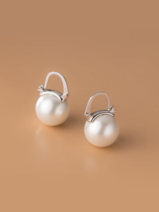 white pearl+ silver 925 Sterling Silver Imitation Pearl Geometric Minimalist Huggie Earring