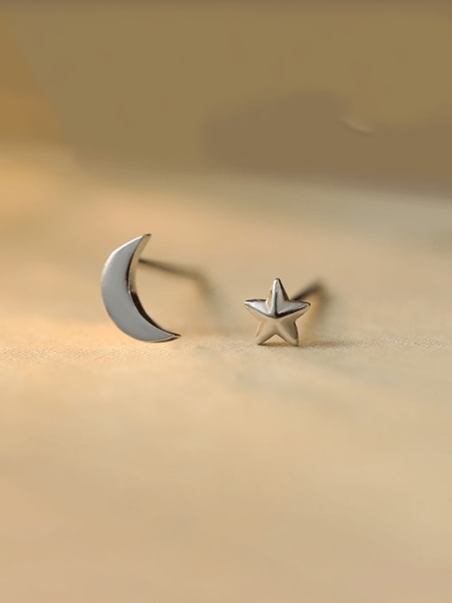 BeiFei Minimalism Silver 925 Sterling Silver Asymmetrical   Star Moon Minimalist Stud Earring 0