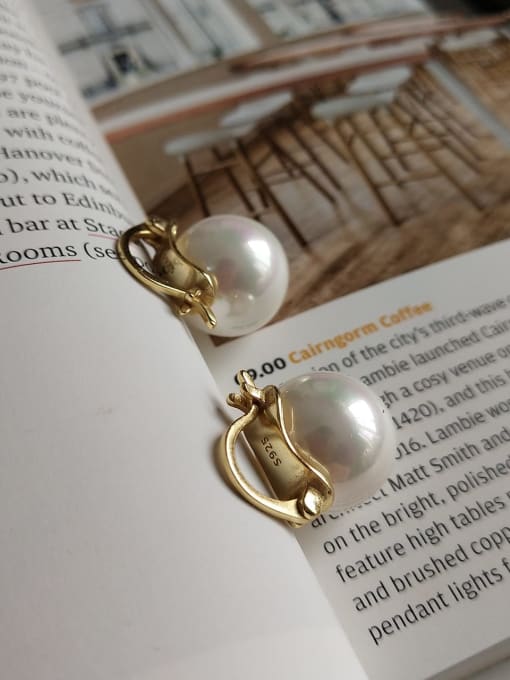 Boomer Cat 925 Sterling Silver Imitation Pearl Big Shell Pearl Small Gold Button Earring 1