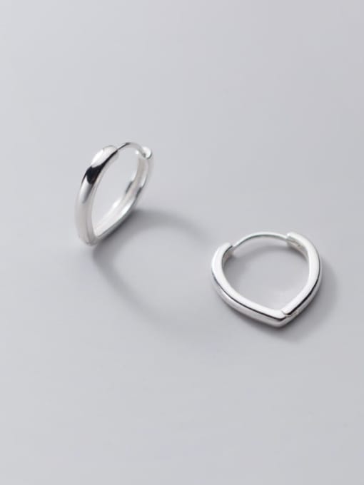 Rosh 925 Sterling Silver Heart Minimalist Huggie Earring 2