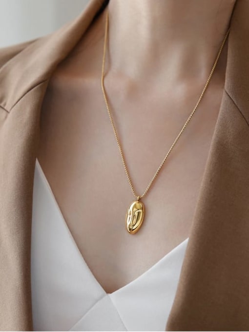A TEEM The diameter of the pendant is 2.4cm, and the length of the bare chain on one face and the other side is 506cm (clavicle chain) 2
