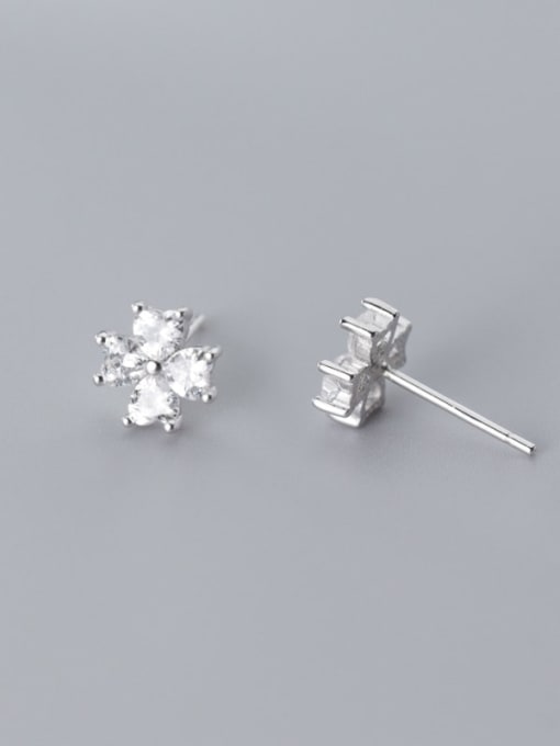 Rosh 925 Sterling Silver Cubic Zirconia White Flower Minimalist Stud Earring 2