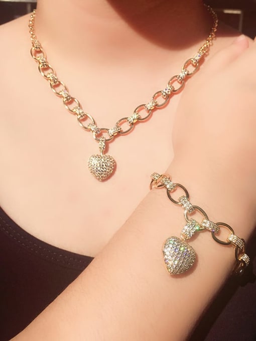 ROSS Brass Cubic Zirconia Luxury Heart Braclete and Necklace Set 3