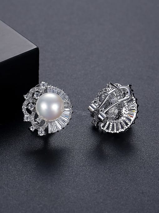 Platinum Brass Imitation Pearl Flower Luxury Stud Earring