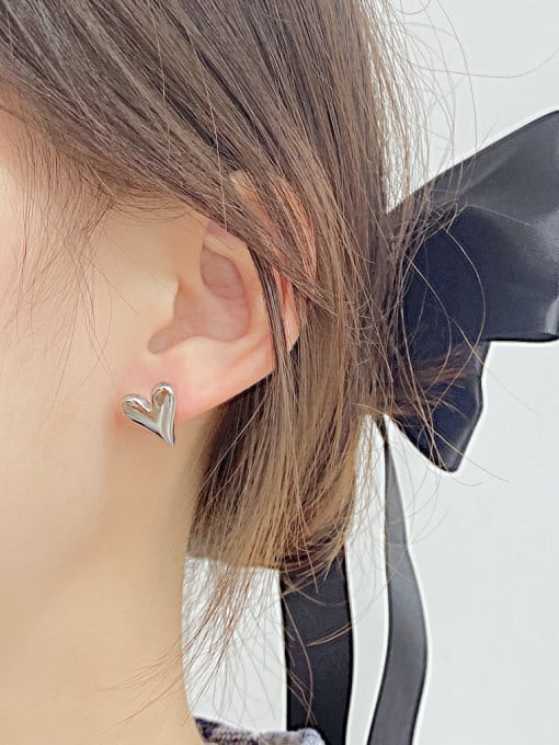 Open Sky Titanium Steel Heart Minimalist Stud Earring 1