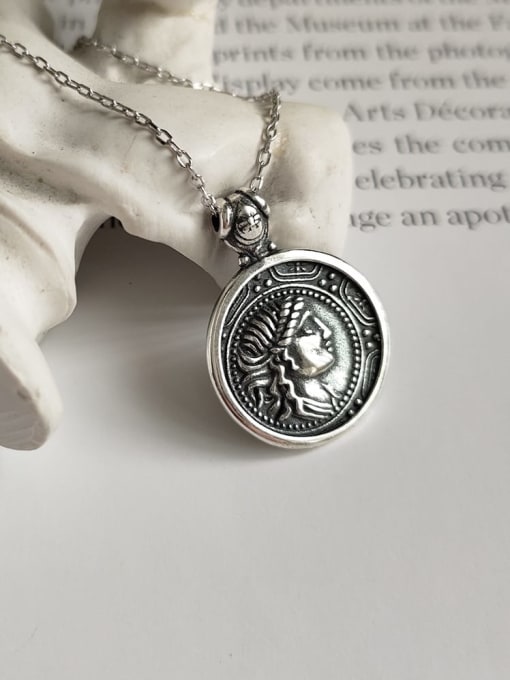 Boomer Cat 925 Sterling Silver Round Artisan Portrait Necklace
