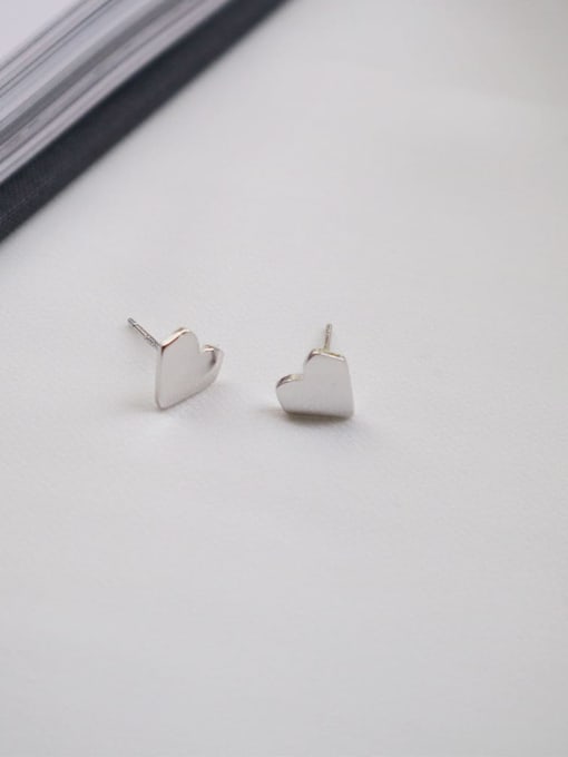 Boomer Cat 925 Sterling Silver Smooth Heart Minimalist Stud Earring 1