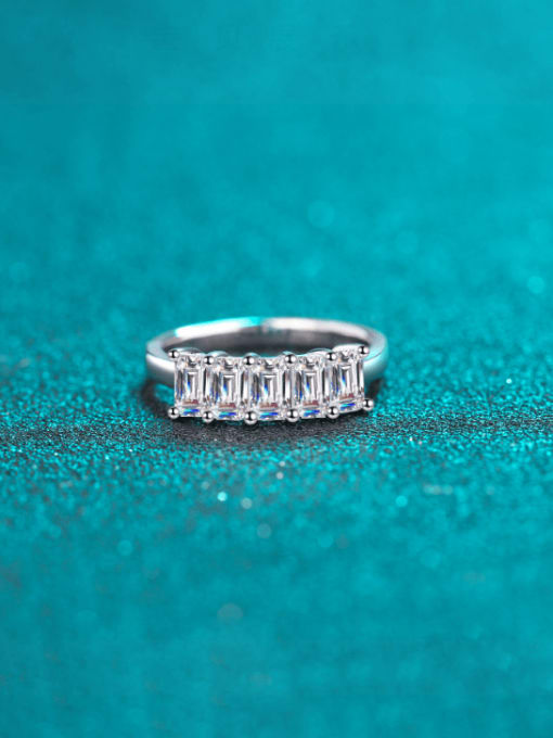 2.5 carat Mosan (emerald cut) 925 Sterling Silver Moissanite Geometric Dainty Band Ring