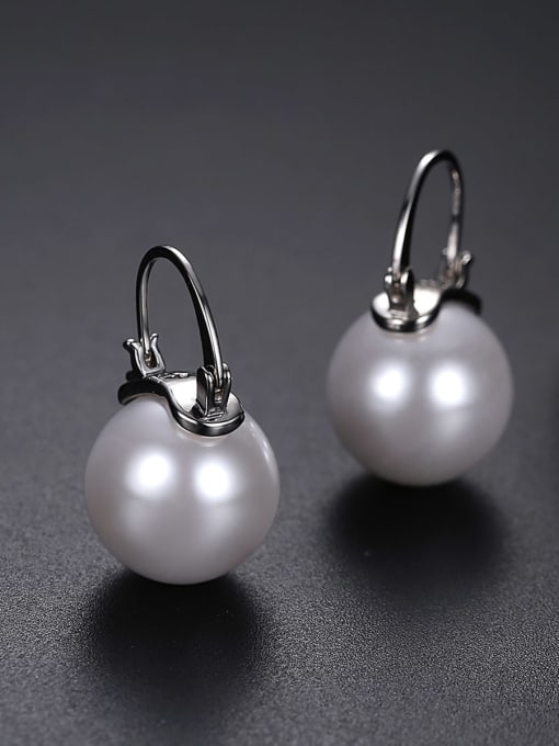 BLING SU Brass Imitation Pearl Round Minimalist Huggie Earring 2