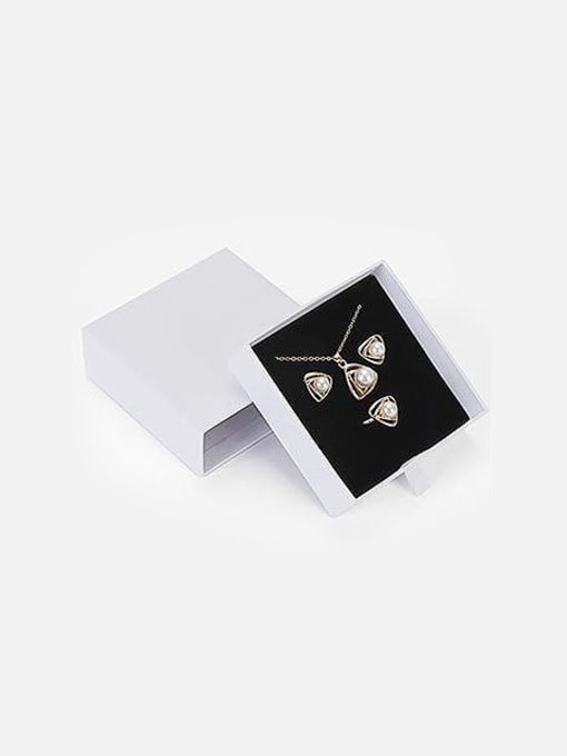White Eco-friendly Paper Pull Out Jewelry Box For Bracelets,Necklaces,Bangles and Small Jewelry Sets