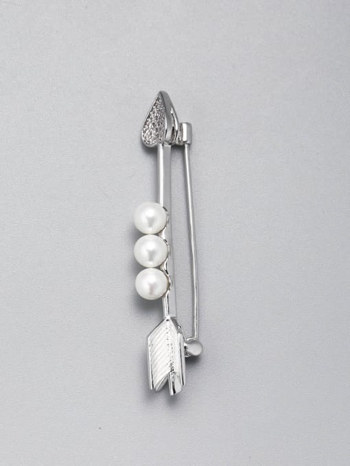 Lin Liang Brass Imitation Pearl White Minimalist Pins & Brooches 1