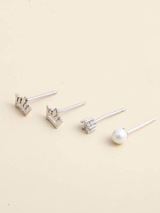 White 925 Sterling Silver Imitation Pearl White Crown Minimalist Stud Earring