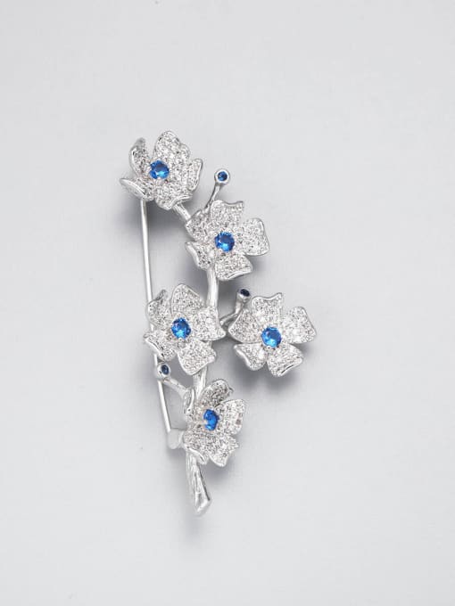Lin Liang Brass Cubic Zirconia White Flower Minimalist Pins & Brooches
