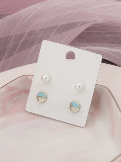 Golden blue circle Brass Imitation Pearl White Geometric Minimalist Stud Earring