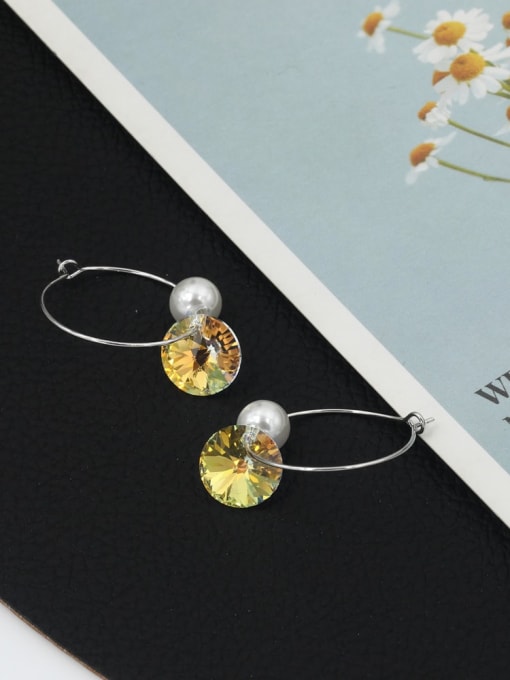 Lin Liang Brass Imitation Pearl White Round Minimalist Hoop Earring 2