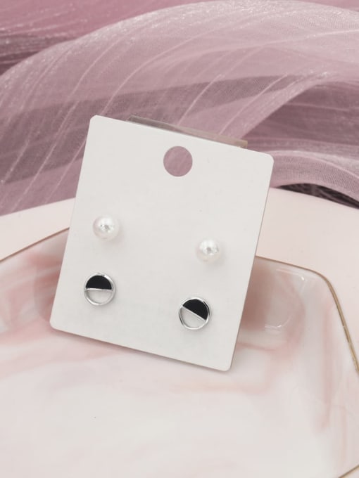 Lin Liang Brass Imitation Pearl White Geometric Minimalist Stud Earring 2