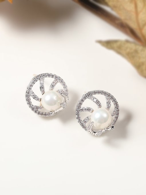 Lin Liang Brass Cubic Zirconia White Round Dainty Stud Earring