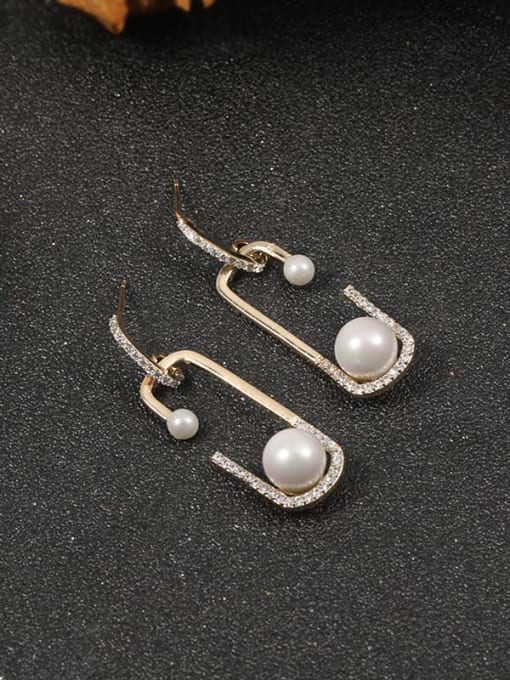 Gold Brass Imitation Pearl White Irregular Minimalist Stud Earring