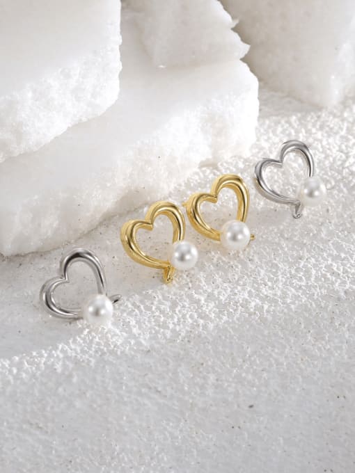 Clioro Brass Imitation Pearl Heart Minimalist Stud Earring 0
