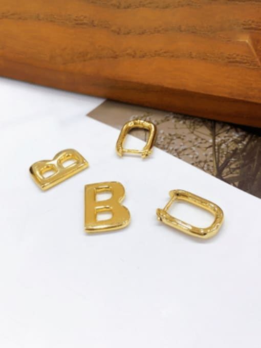 Clioro Brass Letter Vintage Huggie Earring 2