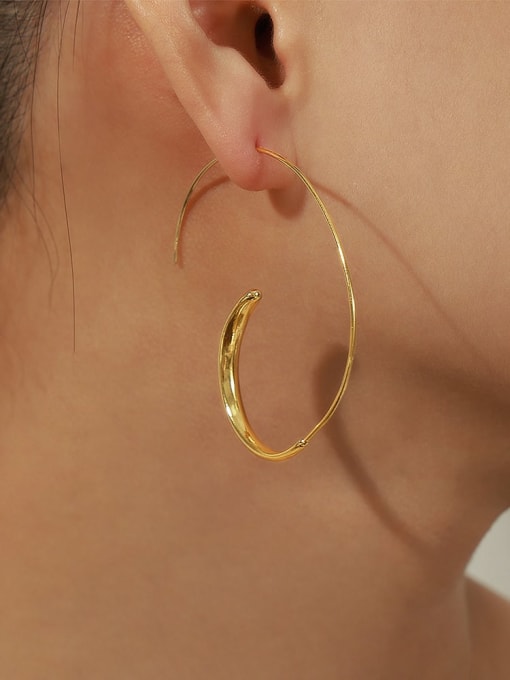 MAKA Brass Geometric Trend Hoop Earring 1